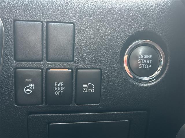 アルファード ２．５Ｓ　Ｃパッケージ　禁煙　ツインムーンルーフ　ＪＢＬ　メーカーナビ　パノラミックビューモニター　フリップダウンモニター　デジタルインナーミラー　ＢＳＭ　ドライブレコーダー　シートヒーター／ベンチレーション　スペアタイヤ（13枚目）