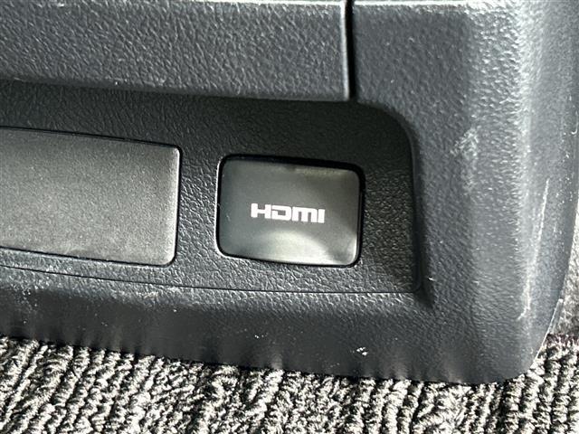 アルファード ２．５Ｓ　Ｃパッケージ　禁煙　ツインムーンルーフ　ＪＢＬ　メーカーナビ　パノラミックビューモニター　フリップダウンモニター　デジタルインナーミラー　ＢＳＭ　ドライブレコーダー　シートヒーター／ベンチレーション　スペアタイヤ（21枚目）