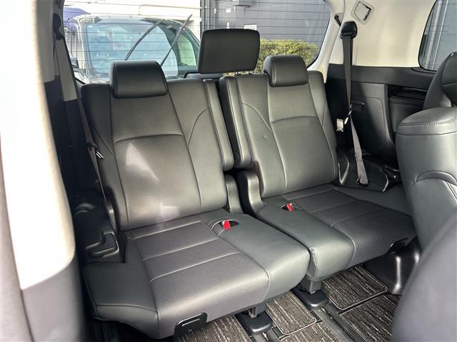 アルファード ２．５Ｓ　Ｃパッケージ　禁煙　ツインムーンルーフ　ＪＢＬ　メーカーナビ　パノラミックビューモニター　フリップダウンモニター　デジタルインナーミラー　ＢＳＭ　ドライブレコーダー　シートヒーター／ベンチレーション　スペアタイヤ（26枚目）