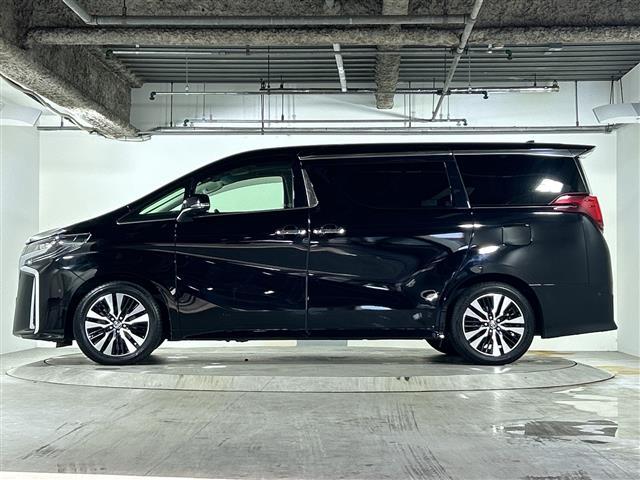 アルファード ２．５Ｓ　Ｃパッケージ　禁煙　ツインムーンルーフ　ＪＢＬ　メーカーナビ　パノラミックビューモニター　フリップダウンモニター　デジタルインナーミラー　ＢＳＭ　ドライブレコーダー　シートヒーター／ベンチレーション　スペアタイヤ（41枚目）