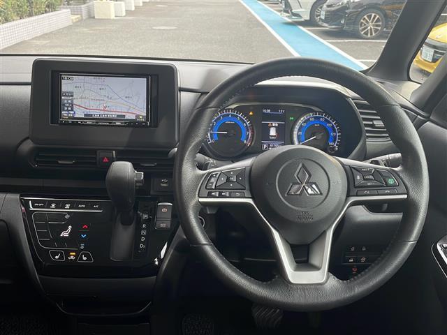 ｅＫクロススペース Ｔ　禁煙　４ＷＤ　社外ナビ　マイパイロット　マルチビューカメラ　デジタルミラー　ハンズフリー両側パワースライドドア　コーナーセンサー　シートヒーター　ＬＥＤヘッドライト　純正アルミ付冬タイヤ有（3枚目）