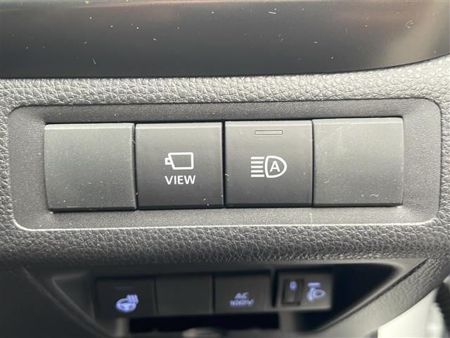 アクア Ｚ　禁煙　１０．５型でぃぅプレイオーディオ　ナビ　フルセグ　ＣＤ／ＤＶＤ　パノラミックビューモニター　ＢＳＭ　シートヒーター　ステアリングヒーター　ハーフレザーシート　ＡＣ１００Ｖ１５００Ｗ電源　ＬＥＤ（6枚目）