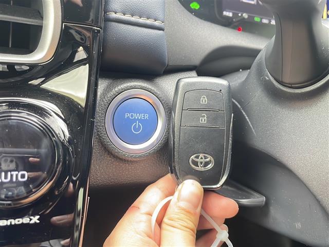 アクア Ｚ　禁煙　１０．５型でぃぅプレイオーディオ　ナビ　フルセグ　ＣＤ／ＤＶＤ　パノラミックビューモニター　ＢＳＭ　シートヒーター　ステアリングヒーター　ハーフレザーシート　ＡＣ１００Ｖ１５００Ｗ電源　ＬＥＤ（16枚目）