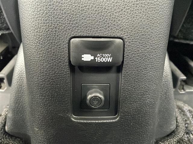 アクア Ｚ　禁煙　１０．５型でぃぅプレイオーディオ　ナビ　フルセグ　ＣＤ／ＤＶＤ　パノラミックビューモニター　ＢＳＭ　シートヒーター　ステアリングヒーター　ハーフレザーシート　ＡＣ１００Ｖ１５００Ｗ電源　ＬＥＤ（18枚目）