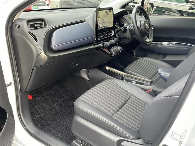 アクア Ｚ　禁煙　１０．５型でぃぅプレイオーディオ　ナビ　フルセグ　ＣＤ／ＤＶＤ　パノラミックビューモニター　ＢＳＭ　シートヒーター　ステアリングヒーター　ハーフレザーシート　ＡＣ１００Ｖ１５００Ｗ電源　ＬＥＤ（25枚目）