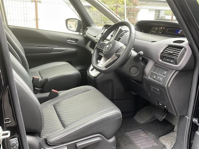 セレナ ハイウェイスターＶ　禁煙　防水シート　プロパイロット　純正ナビ　両側パワースライドドア　エマージェンシーブレーキ　道路標識認識　ＢＳＷ　プロパイロット　アラウンドビュー　デジタルインナーミラー　フロアマット　ドアバイザー（23枚目）