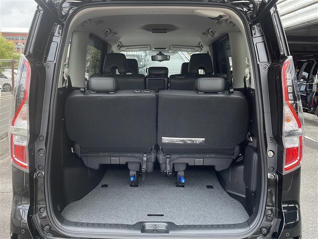 セレナ ハイウェイスターＶ　禁煙　防水シート　プロパイロット　純正ナビ　両側パワースライドドア　エマージェンシーブレーキ　道路標識認識　ＢＳＷ　プロパイロット　アラウンドビュー　デジタルインナーミラー　フロアマット　ドアバイザー（32枚目）