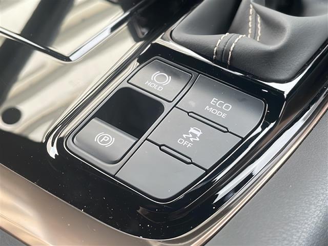 ガラスコーティング、ナビゲーション、ＥＴＣなど、その他のパーツの取り付けお見積もりのご相談も承っております！！クルマのこと何でもお任せください！