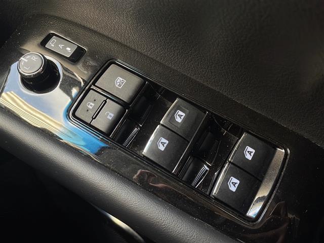 アルファード 2.5S Cパッケージ 禁煙 純正ディスプレイオーディオ ナビ/フルセグ/USB バックカメラ セーフティセンス 三眼LEDヘッドライト パワーバックドア シートヒーター/ベンチレーション 前後ドライブレコーダ ETC2.0(11枚目)