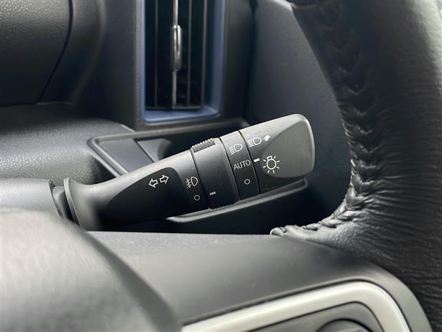 気になる車はすぐにお問い合わせください！画面右側の００６６から始まる無料ダイヤルからお問い合わせ下さい！専門スタッフがお車のご質問にお答えいたします！