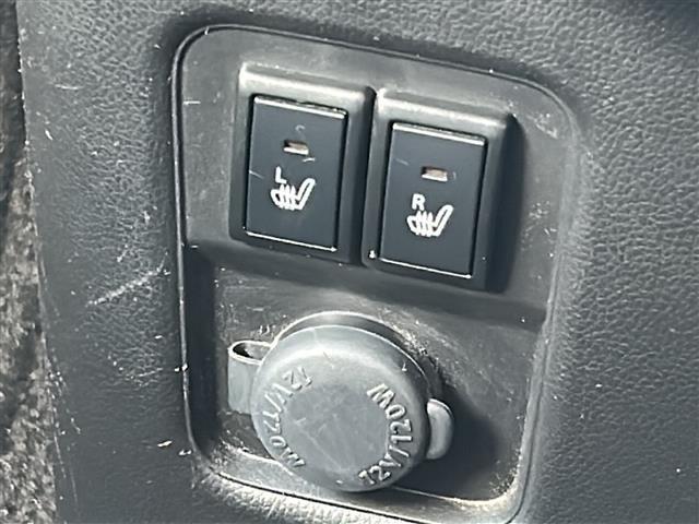 フレア ハイブリッドＸＳ　禁煙　４ＷＤ　社外７型ナビ　衝突軽減　シートヒーター　フロアマット　ドアバイザー　ＨＵＤ　革巻きステアリング　ステアリングスイッチ　ドライブレコーダー　スマートキー／プッシュスタート　オートライト（11枚目）