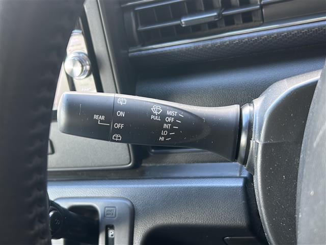 フレア ハイブリッドＸＳ　禁煙　４ＷＤ　社外７型ナビ　衝突軽減　シートヒーター　フロアマット　ドアバイザー　ＨＵＤ　革巻きステアリング　ステアリングスイッチ　ドライブレコーダー　スマートキー／プッシュスタート　オートライト（14枚目）