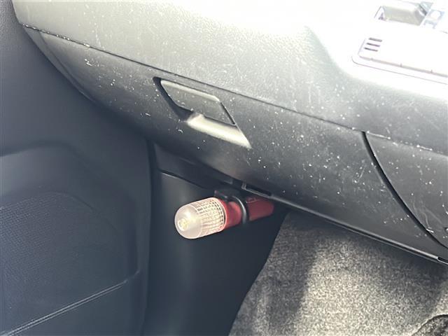 フレア ハイブリッドＸＳ　禁煙　４ＷＤ　社外７型ナビ　衝突軽減　シートヒーター　フロアマット　ドアバイザー　ＨＵＤ　革巻きステアリング　ステアリングスイッチ　ドライブレコーダー　スマートキー／プッシュスタート　オートライト（20枚目）