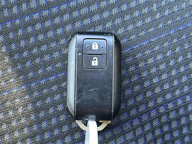 フレア ハイブリッドＸＳ　禁煙　４ＷＤ　社外７型ナビ　衝突軽減　シートヒーター　フロアマット　ドアバイザー　ＨＵＤ　革巻きステアリング　ステアリングスイッチ　ドライブレコーダー　スマートキー／プッシュスタート　オートライト（21枚目）