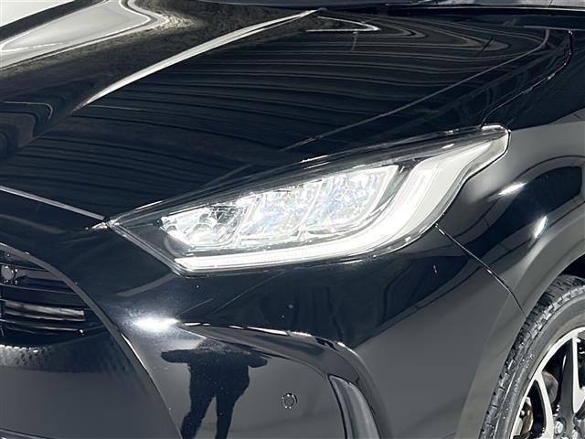 ヤリス ハイブリッドＺ　禁煙　ＴＲＤエアロ　純正ディスプレイオーディオ　ナビ／フルセグ　バックカメラ　セーフティセンス　レーダークルーズコントロール　シートヒーター　前後ドライブレコーダー　ＥＴＣ　純正アルミホイール（35枚目）