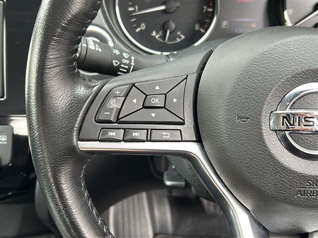 エクストレイル ２０Ｘｉ　禁煙　４ＷＤ　社外ナビ　アラウンドビューモニター　インテリジェントルームミラー　プロパイロット　ＢＳＷ　電動パーキング　オートホールド　前後ドライブレコーダー　レーダー探知機　ＥＴＣ　ＬＥＤライト（11枚目）