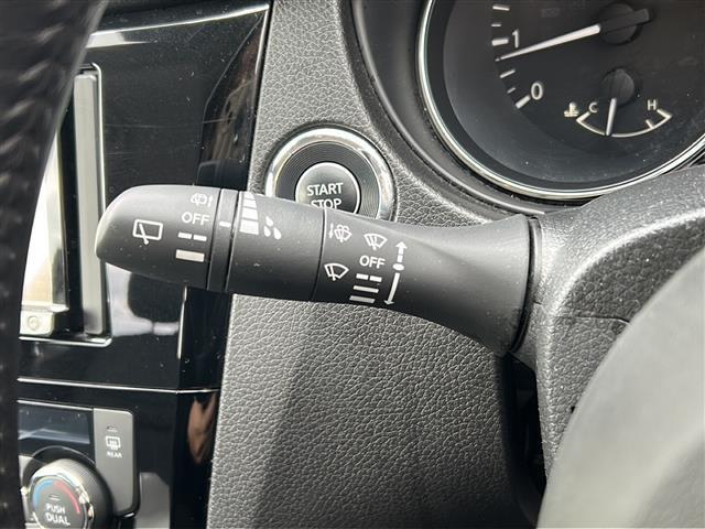 エクストレイル ２０Ｘｉ　禁煙　４ＷＤ　社外ナビ　アラウンドビューモニター　インテリジェントルームミラー　プロパイロット　ＢＳＷ　電動パーキング　オートホールド　前後ドライブレコーダー　レーダー探知機　ＥＴＣ　ＬＥＤライト（13枚目）