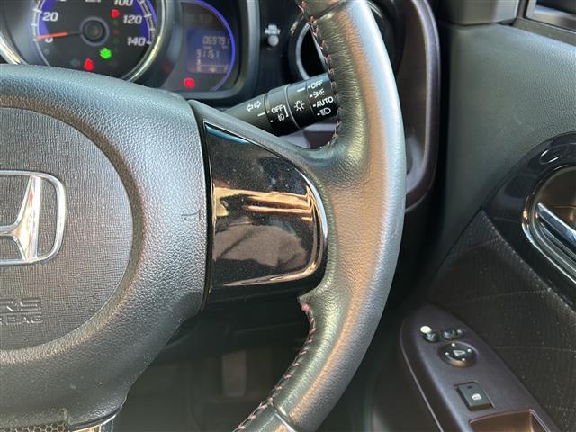 Ｎ－ＯＮＥ プレミアム・Ｌパッケージ　禁煙　純正ディスプレイオーディオ　バックカメラ　ＥＴＣ　ＨＩＤヘッドライト　フォグランプ　スマートキー　プッシュスタート　スペアキー　純正フロアマット　純正アルミホイール　革巻きステアリング（15枚目）