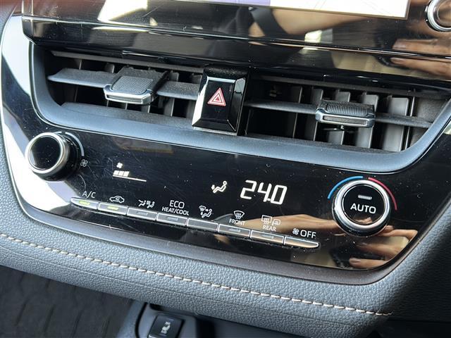 カローラツーリング ハイブリッド　ダブルバイビー　禁煙　純正９型ディスプレイ　ナビ　バックカメラ　シートヒーター　ステアリングヒーター　電動パーキングブレーキ　ブレーキホールド　ワイヤレス充電　ＥＴＣ　ハーフレザシート　レーダークルーズコントロール（8枚目）