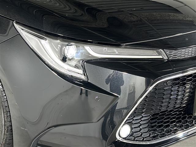 カローラツーリング ハイブリッド　ダブルバイビー　禁煙　純正９型ディスプレイ　ナビ　バックカメラ　シートヒーター　ステアリングヒーター　電動パーキングブレーキ　ブレーキホールド　ワイヤレス充電　ＥＴＣ　ハーフレザシート　レーダークルーズコントロール（32枚目）