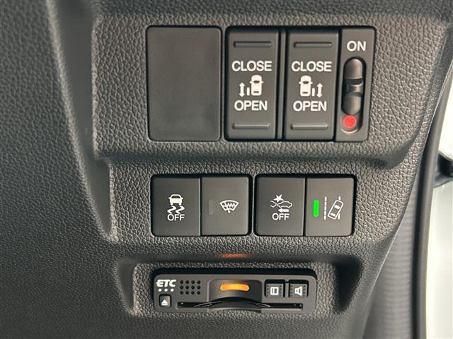 フリードハイブリッド ハイブリッド・Gホンダセンシング 禁煙 純正8型ナビ バックカメラ 両側パワースライドドア Cパッケージ Sパッケージ コンビシート シートヒーター LEDアクティブコーナリングライト ETC オートリトラミラー 衝突軽減 LKAS(13枚目)