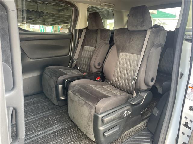 ヴェルファイア ２．５Ｚ　禁煙　純正９型ナビ　フリップダウンモニター　トヨタセーフティセンス　ＰＫＳＢ　ＲＳＡ　ＬＴＡ　レーダークルーズコントロール　オートマチックハイビーム　パワースライドドア　ＥＴＣ　スペアタイヤ　スペアキ（28枚目）