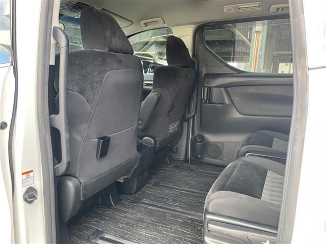 ヴェルファイア ２．５Ｚ　禁煙　純正９型ナビ　フリップダウンモニター　トヨタセーフティセンス　ＰＫＳＢ　ＲＳＡ　ＬＴＡ　レーダークルーズコントロール　オートマチックハイビーム　パワースライドドア　ＥＴＣ　スペアタイヤ　スペアキ（29枚目）