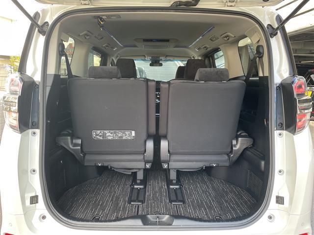 ヴェルファイア ２．５Ｚ　禁煙　純正９型ナビ　フリップダウンモニター　トヨタセーフティセンス　ＰＫＳＢ　ＲＳＡ　ＬＴＡ　レーダークルーズコントロール　オートマチックハイビーム　パワースライドドア　ＥＴＣ　スペアタイヤ　スペアキ（31枚目）