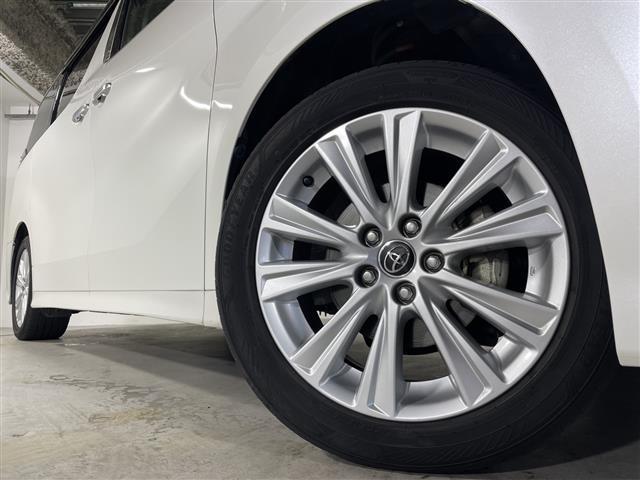 ヴェルファイア ２．５Ｚ　禁煙　純正９型ナビ　フリップダウンモニター　トヨタセーフティセンス　ＰＫＳＢ　ＲＳＡ　ＬＴＡ　レーダークルーズコントロール　オートマチックハイビーム　パワースライドドア　ＥＴＣ　スペアタイヤ　スペアキ（38枚目）