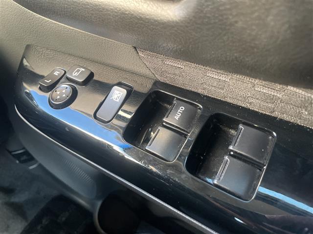 スペーシアカスタム ＴＳ　禁煙　社外ナビ　バックカメラ　フィリップダウンモニター　前後ドライブレコーダー　ＥＴＣ　両側パワースライドドア　アルミ付きスタッドレスタイヤ車載　ＨＩＤヘッドライト　フォグランプ　ターボ　スマートキー（15枚目）