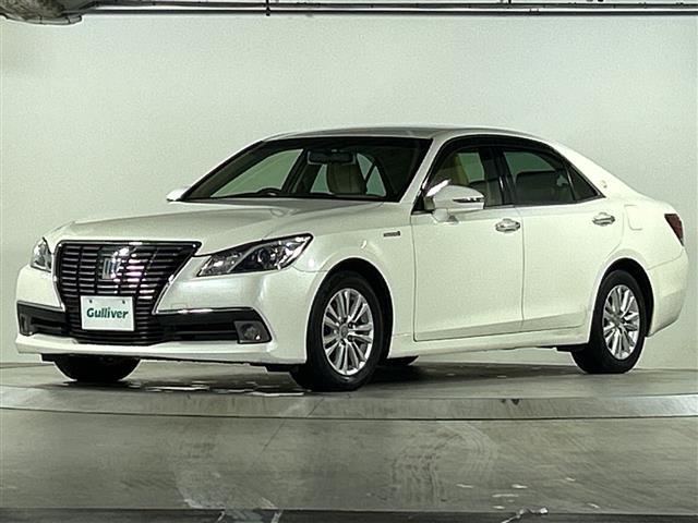 クラウンハイブリッド ロイヤルサルーン　禁煙　純正ナビ　レーダークルーズコントロール　ＰＣＳ　オートライト　ＬＥＤヘッドライト　フォグランプ　シートヒーター　パワーシート　革巻きステアリング　ステアリングヒーター　純正フロアマット　ＥＴＣ（33枚目）