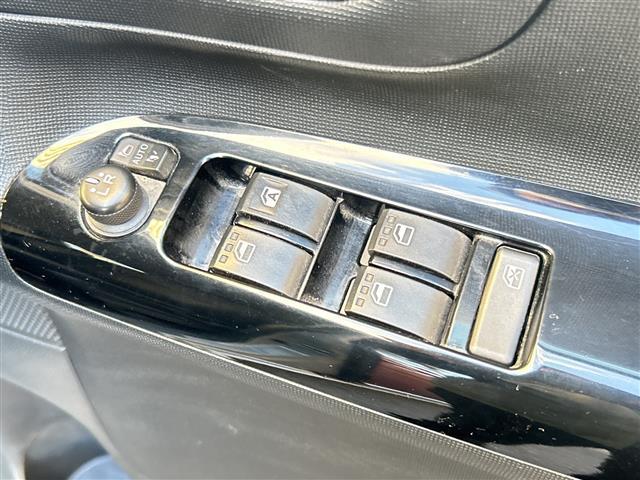 ムーヴキャンバス Ｇブラックインテリアリミテッド　ＳＡＩＩＩ　禁煙車　スマートアシスト　純正ナビ　全方位カメラ　ＥＴＣ　ドライブレコーダー　両側パワースライドドア　ＬＥＤヘッドライト　誤発進抑制制御　衝突被害軽減ブレーキ　純正フロアマット　純正ドアバイザー（23枚目）