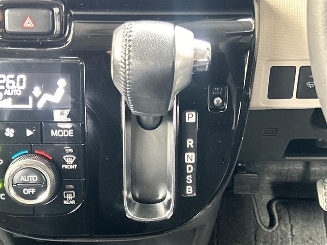 ムーヴキャンバス ＧブラックインテリアＶＳ　ＳＡＩＩＩ　禁煙車　アルパインナビ　両側パワースライドドア　シートヒーター　アランドビューカメラ　スマートアシスト　衝突被害軽減ブレーキ　誤発進抑制制御　ＬＥＤヘッドライト　オ　純正フロアマット　ドアバイザー（9枚目）