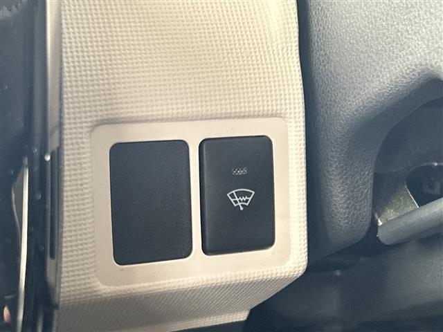 ムーヴキャンバス ＧブラックインテリアＶＳ　ＳＡＩＩＩ　禁煙車　アルパインナビ　両側パワースライドドア　シートヒーター　アランドビューカメラ　スマートアシスト　衝突被害軽減ブレーキ　誤発進抑制制御　ＬＥＤヘッドライト　オ　純正フロアマット　ドアバイザー（20枚目）