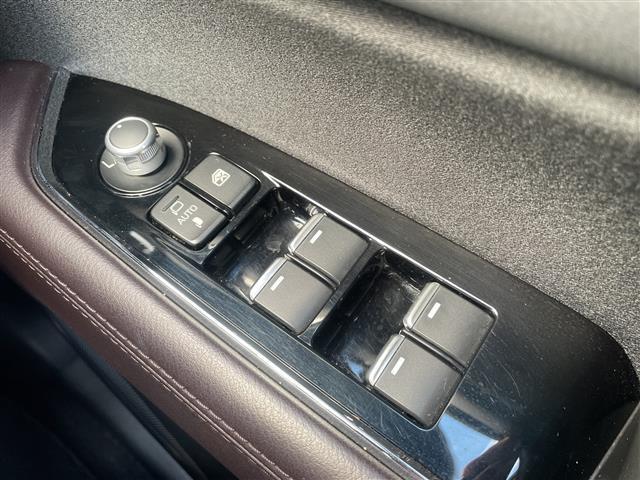 �X���̔������Ă���܂��̂ŁA��ɍ݌ɂ������Ȃ��Ă��܂����Ƃ��������܂��B�C�ɂȂ�Ԃ͂܂��͂��₢���킹���������I