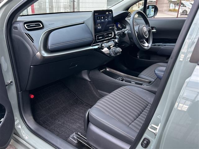 アクア Ｚ　禁煙　ディスプレイオーディオ　パノラミックビューモニター　ＢＳＭ　コンフォートビューパッケージ　ハーフレザー　シートヒーター　ステアリングヒーター　ＡＣ１００Ｖ１５００Ｗ　ドライブレコーダー　ＥＴＣ（27枚目）