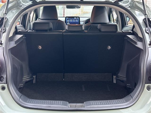 アクア Ｚ　禁煙　ディスプレイオーディオ　パノラミックビューモニター　ＢＳＭ　コンフォートビューパッケージ　ハーフレザー　シートヒーター　ステアリングヒーター　ＡＣ１００Ｖ１５００Ｗ　ドライブレコーダー　ＥＴＣ（30枚目）