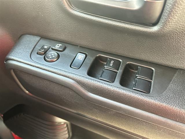 �݂Ȃ��܂̂��ԑI�т̂���`���������Ă��������I�X�^�b�t�ꓯ�S��育���X�A���₢���킹�����҂����Ă���܂��I