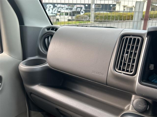 スクラム ＰＣスペシャル　禁煙　４ＷＤ　衝突軽減ブレーキ　車線逸脱警報　横滑り防止　パーキングセンサー　オートライト　電動格納ミラー　リモコンキー　ドアバイザー　フロアマット　オーバーヘッドコンソール（26枚目）