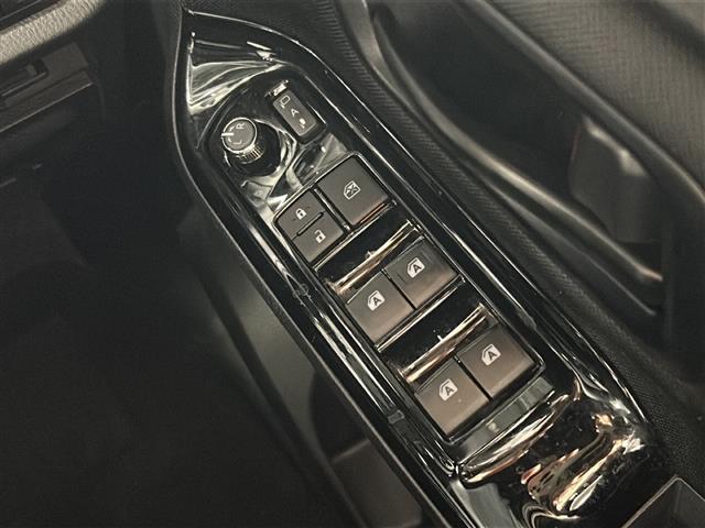 店頭販売もしておりますので、先に在庫が無くなってしまうこともございます。気になる車はまずはお問い合わせください！