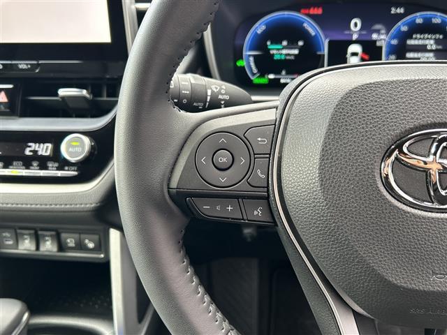 カローラクロス ハイブリッド　Ｚ　禁煙　パノラマルーフ　純正ナビ　パノラミックビューモニター　パキングアシスト　クリアランスソナー　ＢＳＭ　パワーバックドア　シートヒーター　ハーフレザーシート　ＬＥＤヘッドライト　フォグ　ＥＴＣ２．０（14枚目）