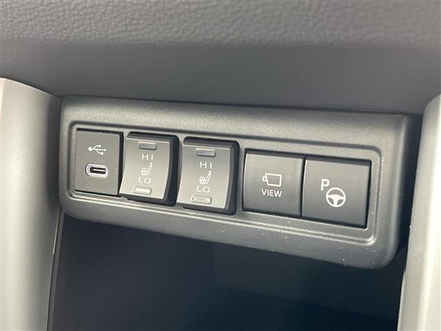 カローラクロス ハイブリッド　Ｚ　禁煙　パノラマルーフ　純正ナビ　パノラミックビューモニター　パキングアシスト　クリアランスソナー　ＢＳＭ　パワーバックドア　シートヒーター　ハーフレザーシート　ＬＥＤヘッドライト　フォグ　ＥＴＣ２．０（18枚目）