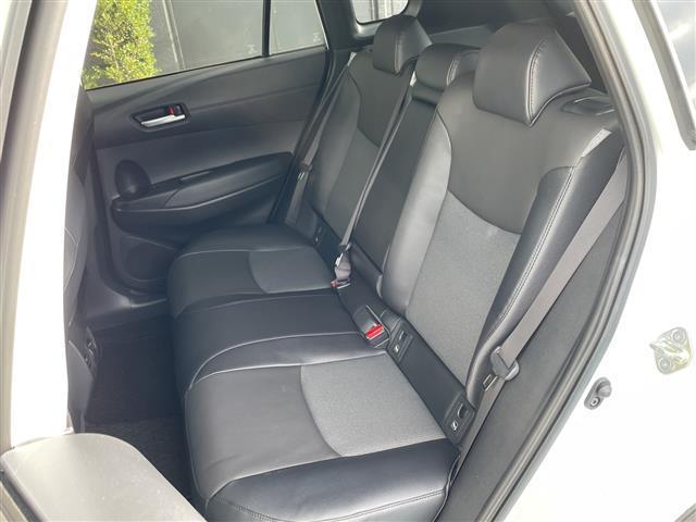 カローラクロス ハイブリッド　Ｚ　禁煙　パノラマルーフ　純正ナビ　パノラミックビューモニター　パキングアシスト　クリアランスソナー　ＢＳＭ　パワーバックドア　シートヒーター　ハーフレザーシート　ＬＥＤヘッドライト　フォグ　ＥＴＣ２．０（30枚目）