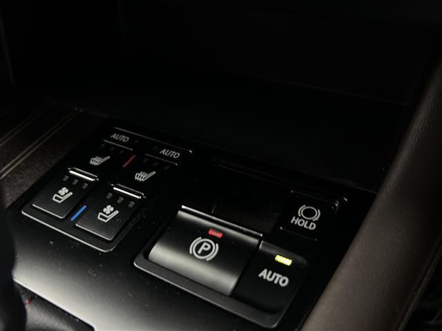 ＲＸ ＲＸ４５０ｈ　バージョンＬ　メーカー純正ナビ　後席モニター　電動リアゲート　クルーズコントロール　ＥＴＣ　スペアキー　カードキー　シートヒーター　ベンチレーション　ハンドルヒーター　トヨタセーフティセンス　オートホールド（17枚目）