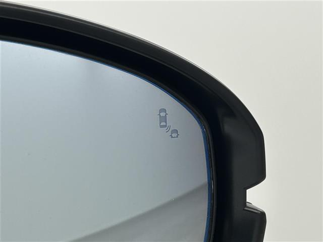 ヴェゼル ｅ：ＨＥＶ　Ｚ　ホンダコネクトディスプレー　バックカメラ　フルセグテレビ　スマートフォン連携　ホンダセンシング　ブラインドスポットインフォメーション　後退出庫サポート　ワイヤレス充電器　ヒルディセントコントロール（4枚目）