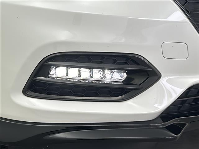 ヴェゼル ハイブリッドＲＳ・ホンダセンシング　ホンダセンシング　純正７インチメモリナビ　バックカメラ　ビルトインＥＴＣ　前方ドライブレコーダー　ＣＭＢＳ　標識認識機能　先行車発進告知　オートブレーキホールド　電動パーキングブレーキ　パドルシフト（24枚目）