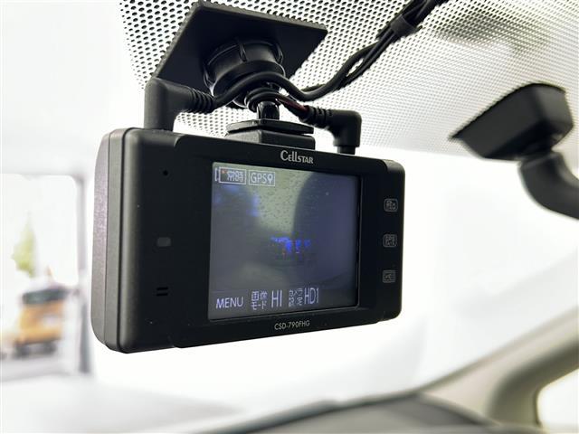 プリウス S 純正ナビ フルセグTV Bluetooth SDサーバー バックカメラ キセノンヘッドライト ビルトインETC 純正15インチアルミホイール スマートキー 純正フロアマット 布系シート エアバック(40枚目)