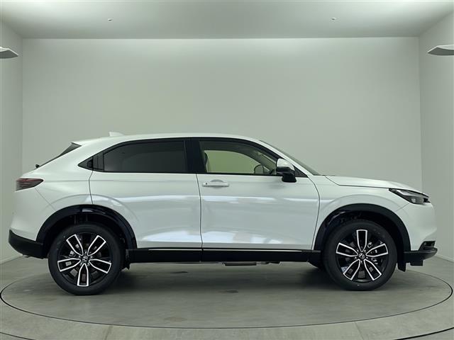 ヴェゼル e:HEV Z 登録済未使用車 純正9インチナビ付ディスプレイ バックカメラ フルセグTV ビルトインETC2.0 パワーバックドア 置くだけ充電 電動パーキングブレーキ 衝突軽減ブレーキ ブラインドスポットモニター(18枚目)