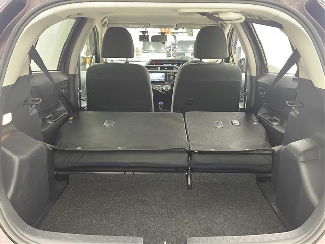 アクア S KENWOOD製7インチSDナビ CD DVD Bluetooth USB フルセグTV ETC スマートキー スペアキー×2 横滑り防止装置 盗難防止装置 純正フロアマット AAC 取扱説明書(32枚目)