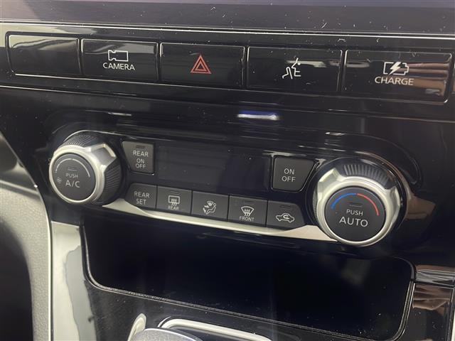 セレナ e-パワー ハイウェイスターV 純正ナビ 純正後席フリップダウンモニター アラウンドビューモニター ブラインドスポットモニター エマージェンシーブレーキ レーダークルーズコントロール セーフティシールド 両側パワースライドドア(6枚目)